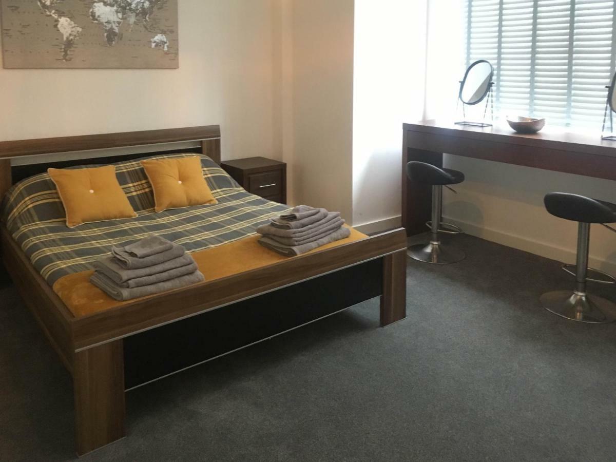 Luxury 1 Bed Apartment In City Centre With Parking Честер Екстер'єр фото