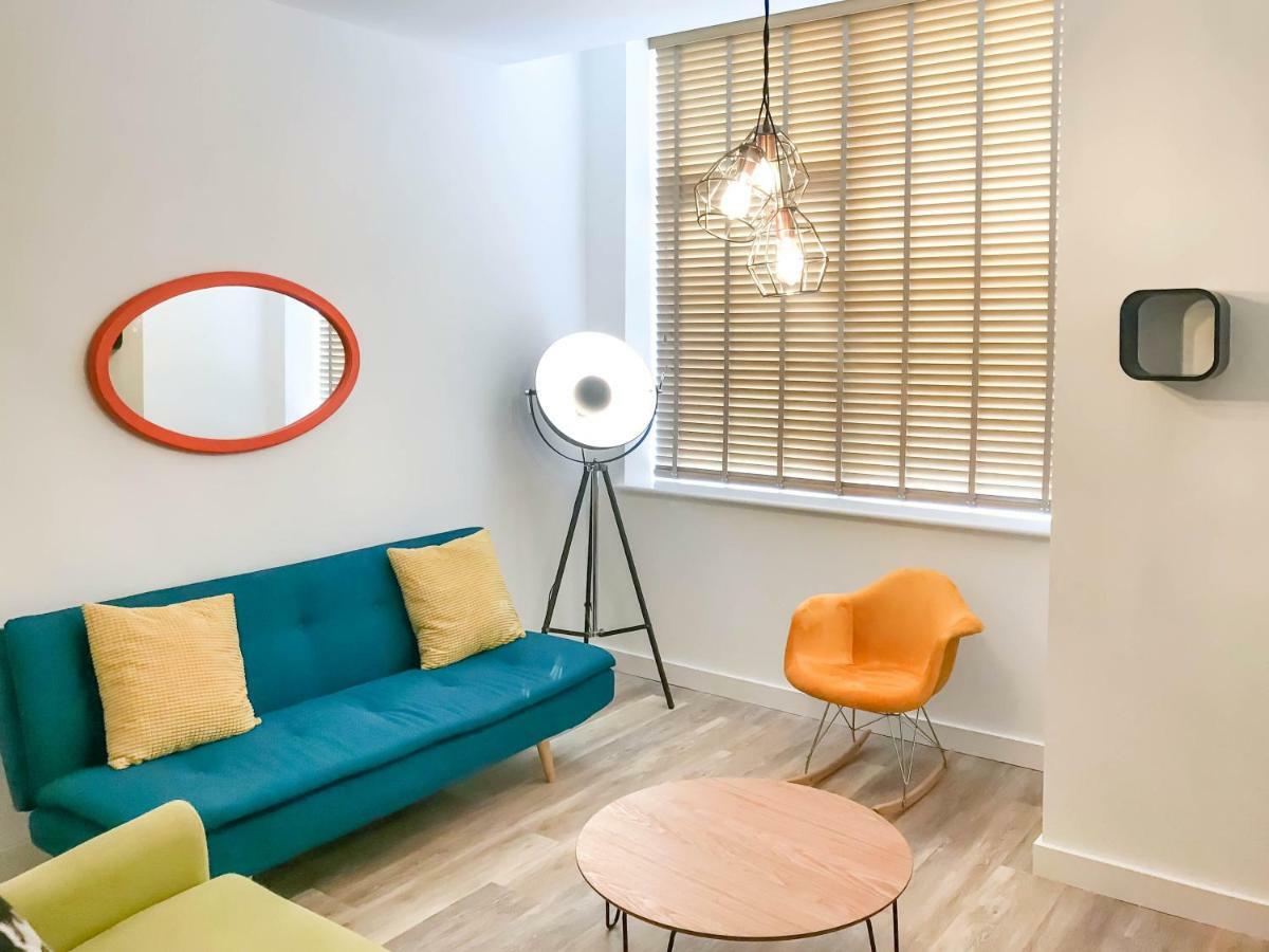 Luxury 1 Bed Apartment In City Centre With Parking Честер Екстер'єр фото