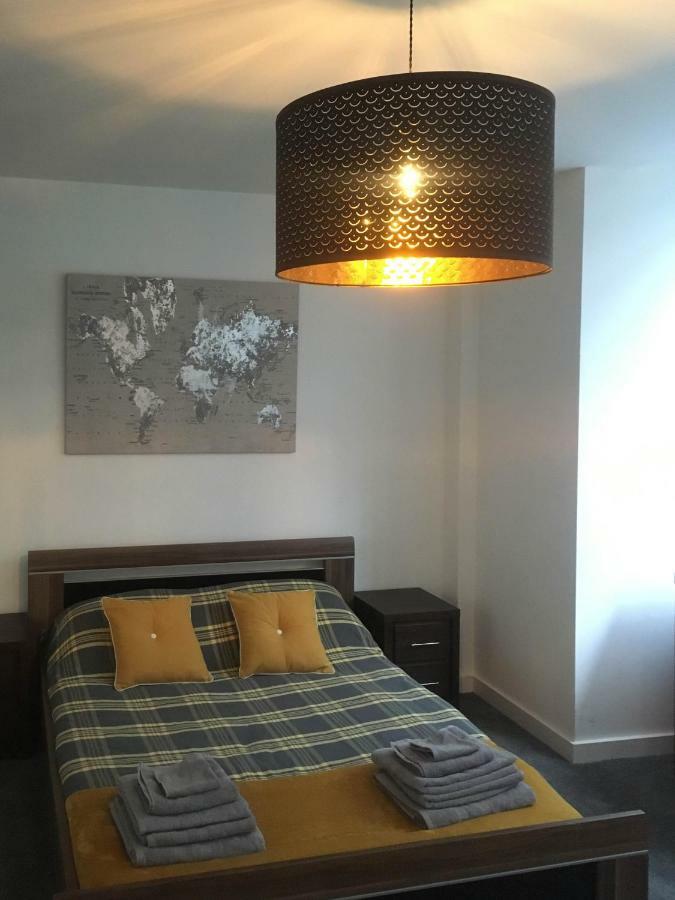 Luxury 1 Bed Apartment In City Centre With Parking Честер Екстер'єр фото