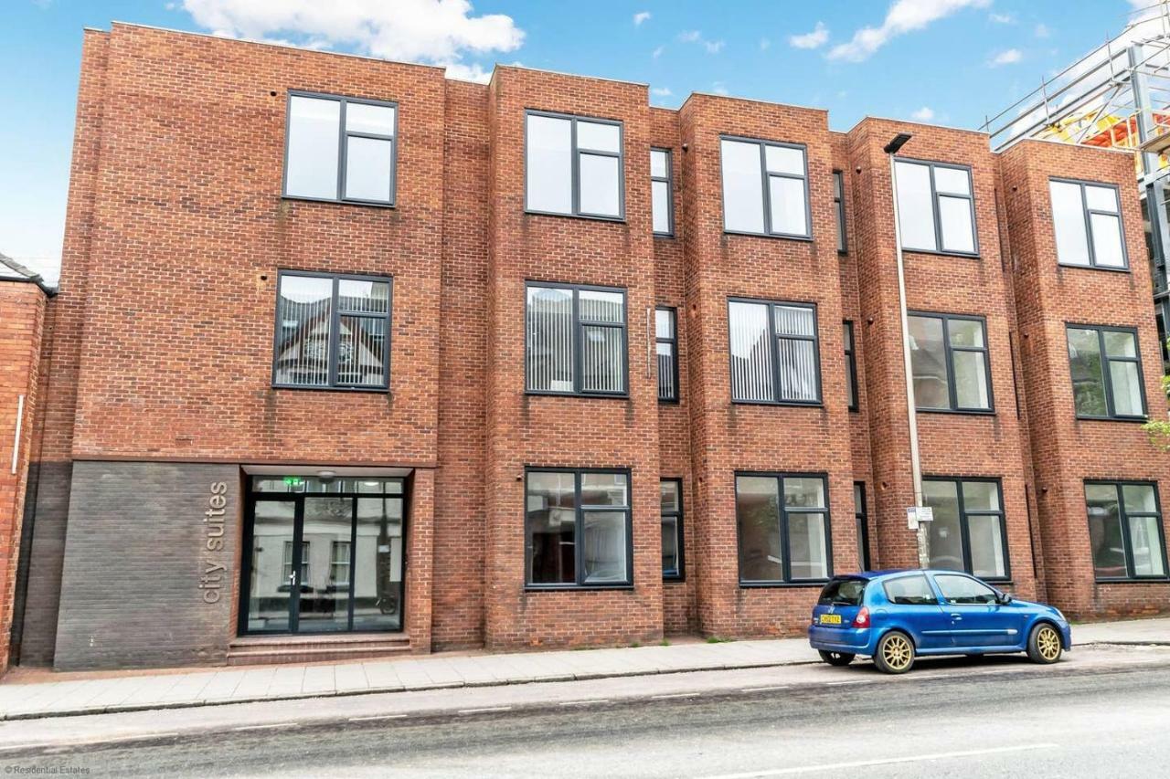 Luxury 1 Bed Apartment In City Centre With Parking Честер Екстер'єр фото
